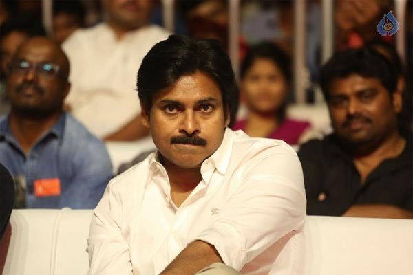 pawan kalyan,sardhar gabbar singh,bollywood media,telugu journalism  పవన్‌ మనసులో ఏముంది..! 